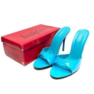 Vintage 1990s deadstock electric blue vegan patent leather Barbie heels